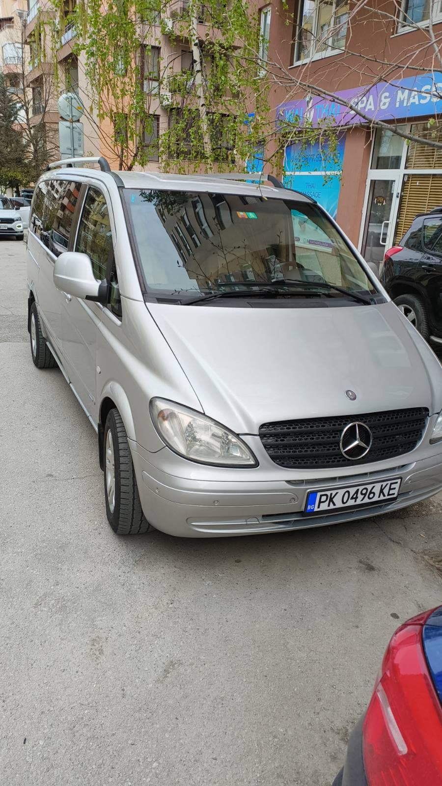 Mercedes Vito минибус отпред — парти бус под наем в София